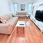 Best Apartment With Kitchen In The Center